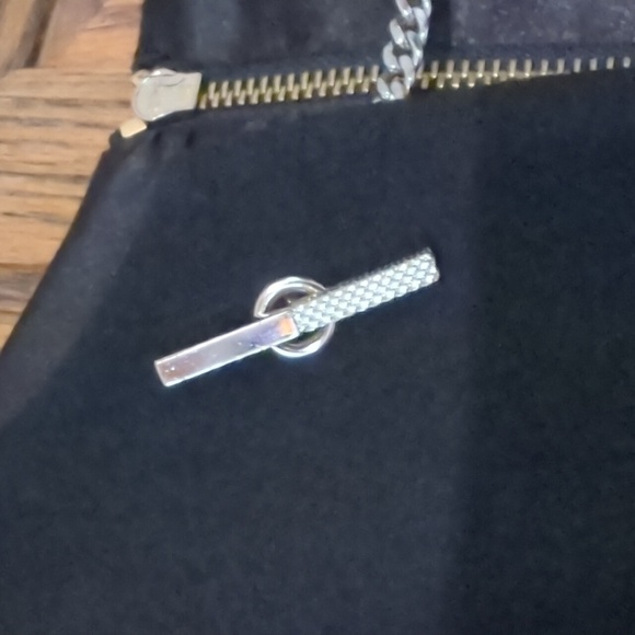 Ted Baker London Women's Dress Black Toggle Chain Gold Hardware LBD Size 3 8 10 - Picture 5 of 13